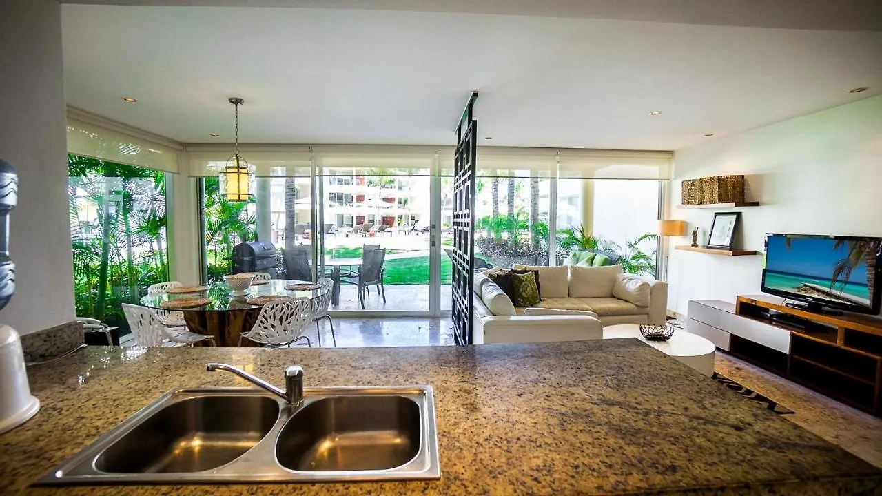 Elements Garden House 5 Condo 신데 델 카르멘 아파트